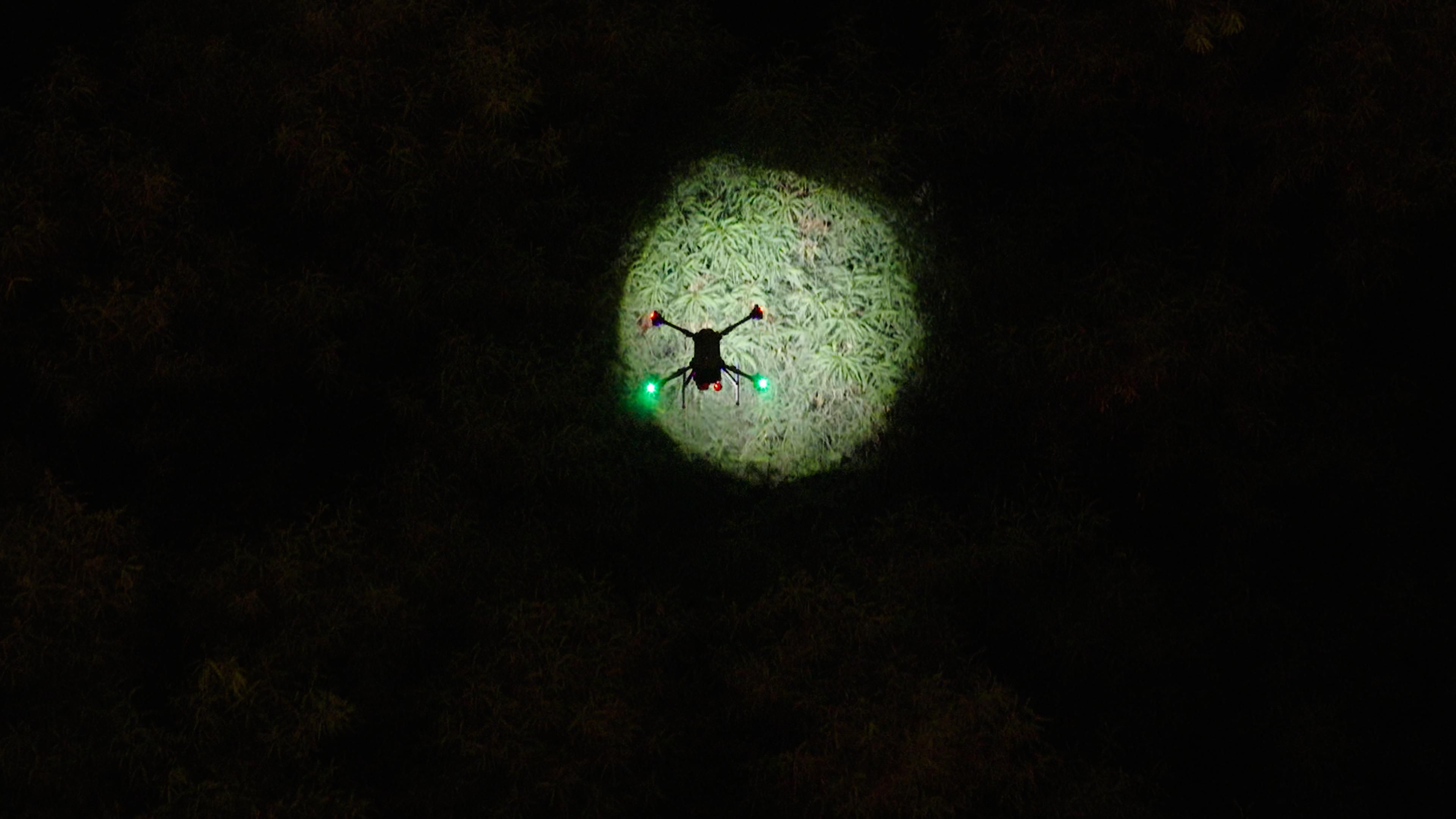 03.探照灯辅助02EN